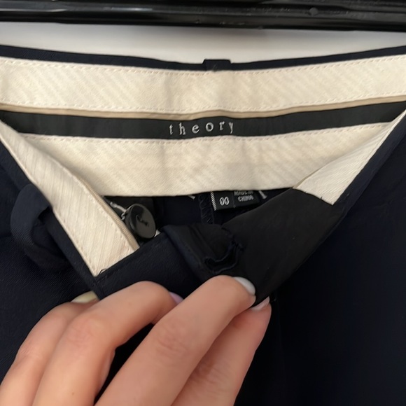 Classic Theory dress pants in Navy. Excellent condition, recently dry cleaned - Picture 3 of 4